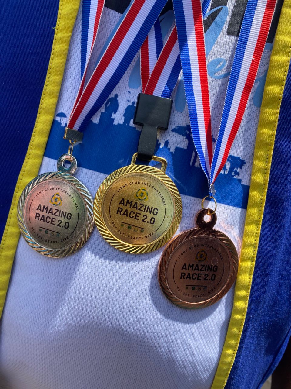 amazing-race-medals